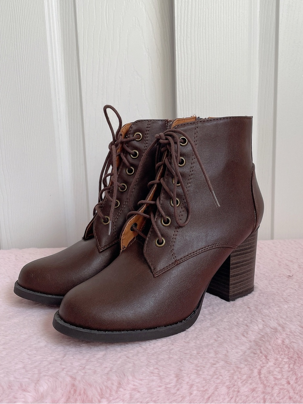 Women's Brown Lace-Up Block Heel Ankle Boots